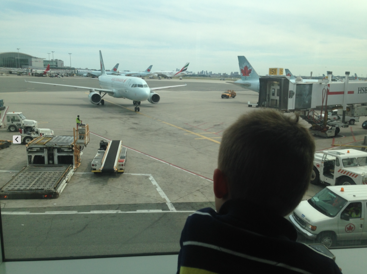Pottying baby while travelling or hiking. Tips, tricks and hacks.